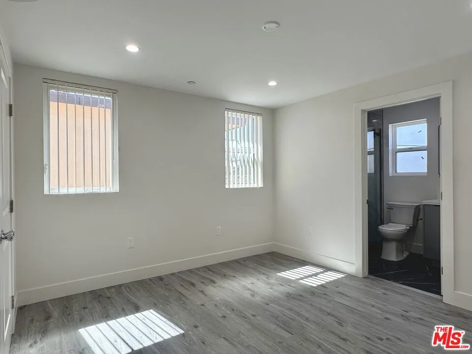 11512 Oxford Avenue #G Hawthorne, CA 90250