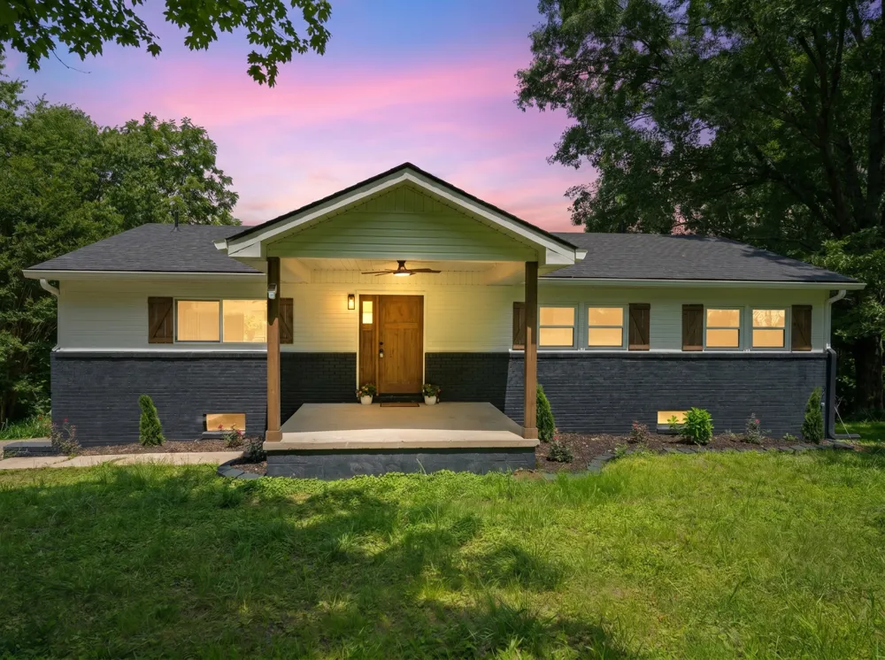 213 Delina Boonshill Rd Petersburg, TN 37144