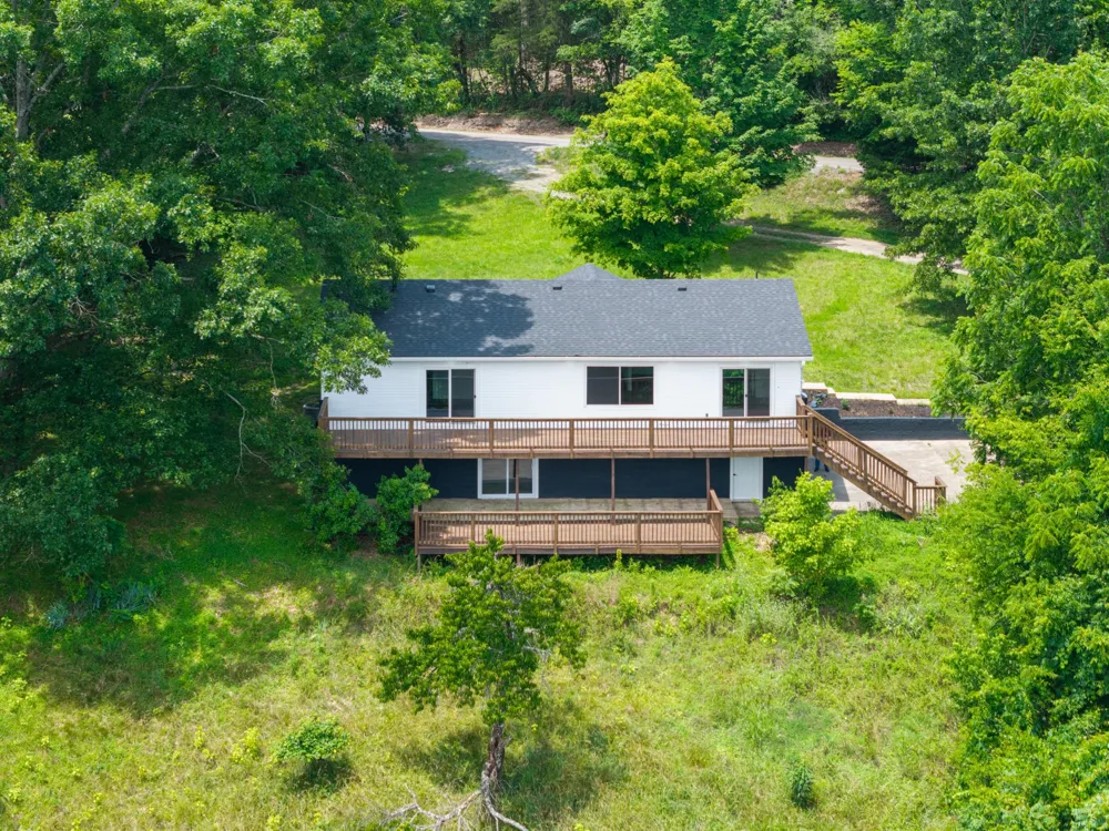 213 Delina Boonshill Rd Petersburg, TN 37144