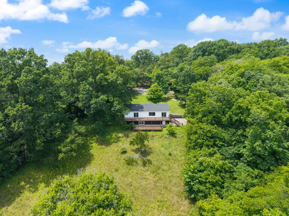 213 Delina Boonshill Rd Petersburg, TN 37144