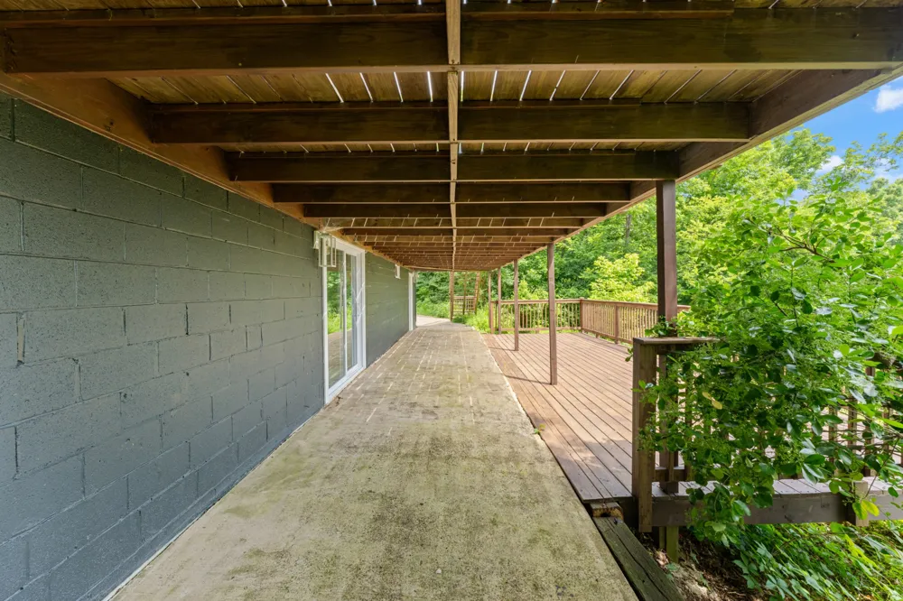 213 Delina Boonshill Rd Petersburg, TN 37144