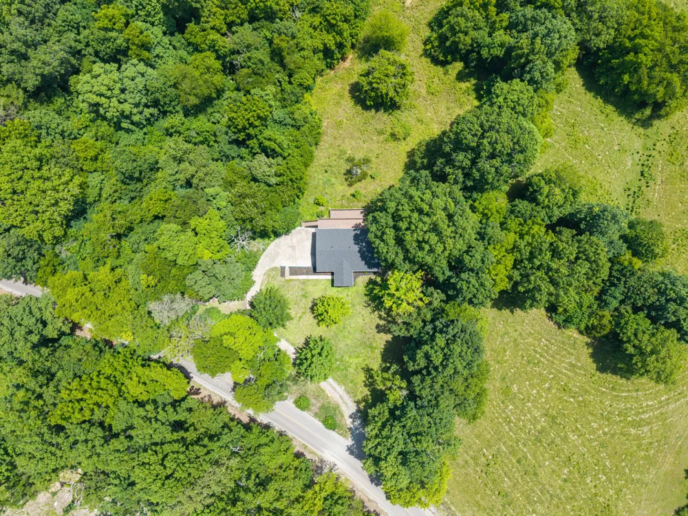 213 Delina Boonshill Rd Petersburg, TN 37144