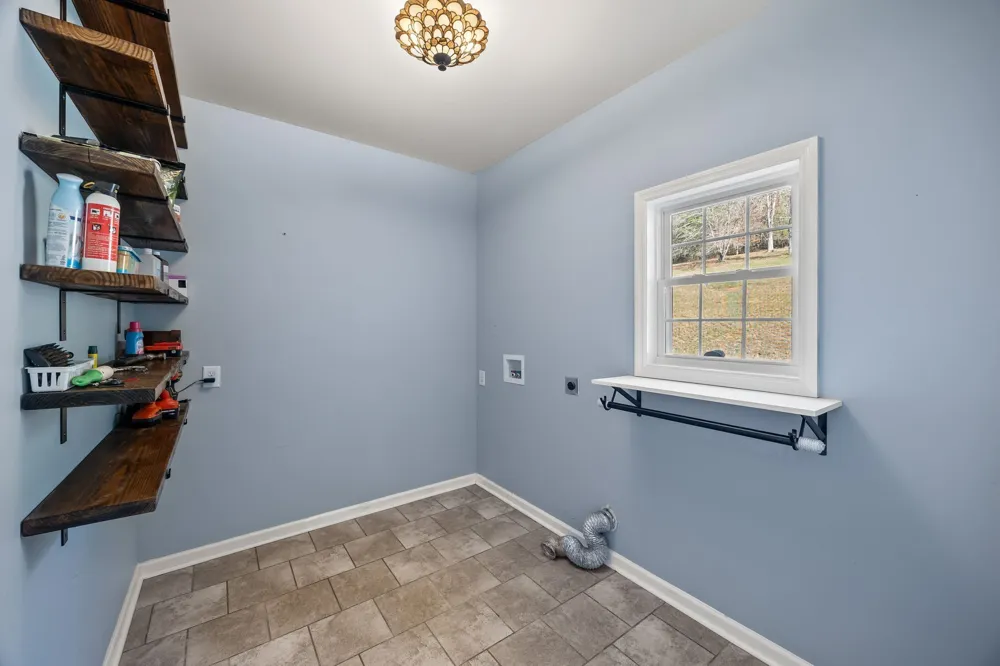 57 Lakeside Dr Carthage, TN 37030