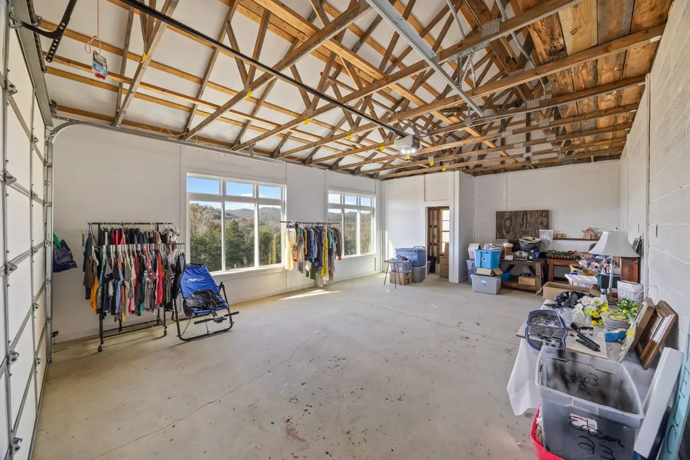 57 Lakeside Dr Carthage, TN 37030