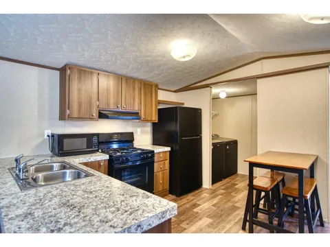 218 Grape Street #28