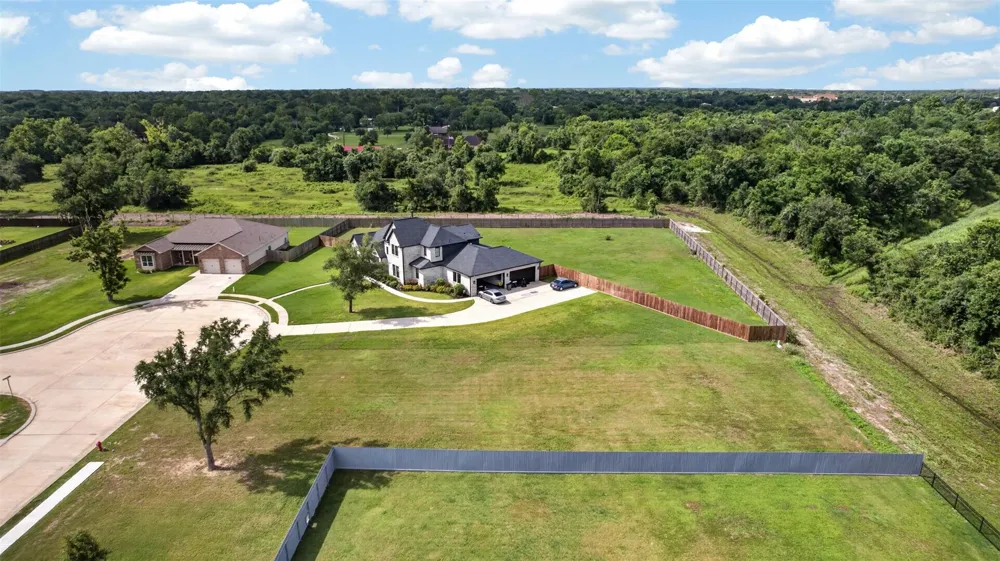 3158 W Tower Circle Santa Fe, TX 77517