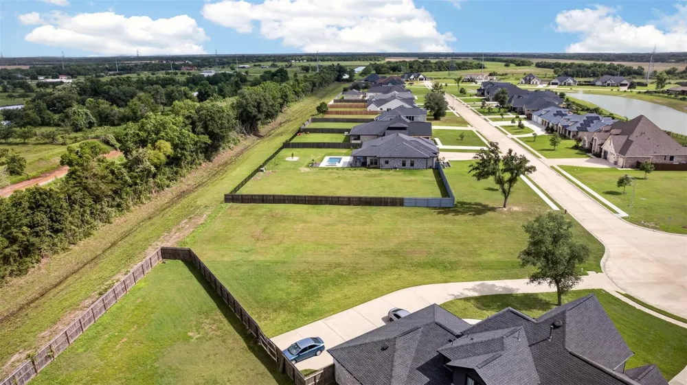 3158 W Tower Circle Santa Fe, TX 77517