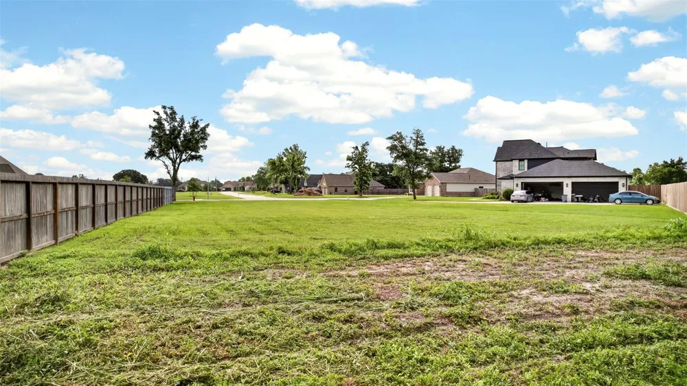 3158 W Tower Circle Santa Fe, TX 77517