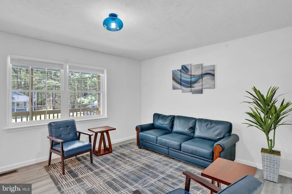 8595 PERIWINKLE DRIVE Tobyhanna, PA 18466