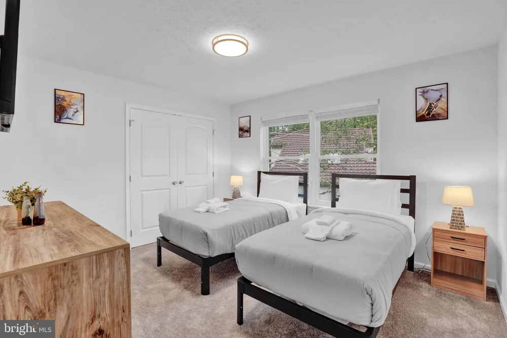 8595 PERIWINKLE DRIVE Tobyhanna, PA 18466