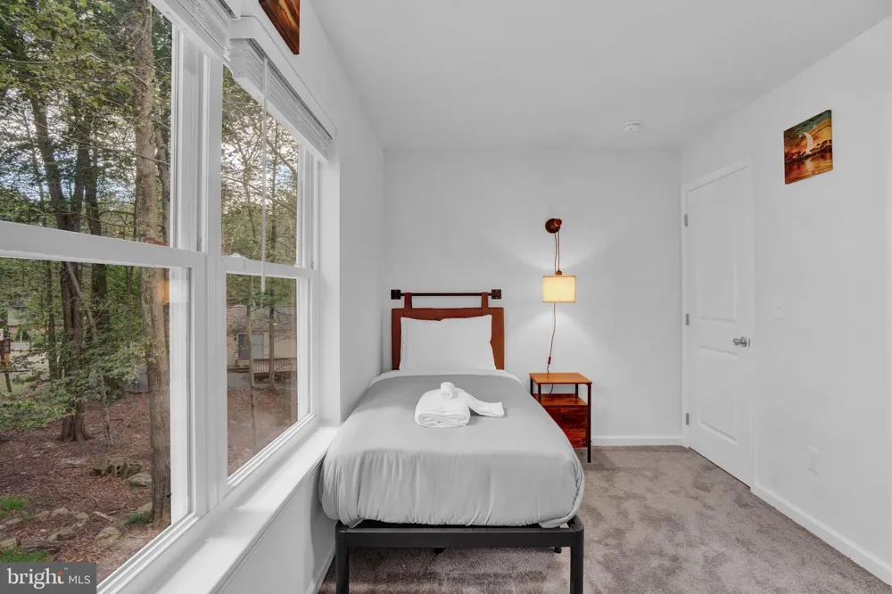 8595 PERIWINKLE DRIVE Tobyhanna, PA 18466
