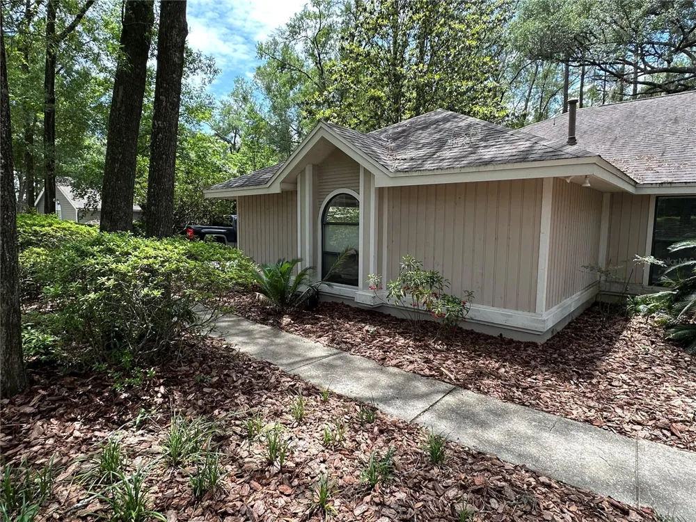 4722 SW 88TH DRIVE Gainesville, FL 32608
