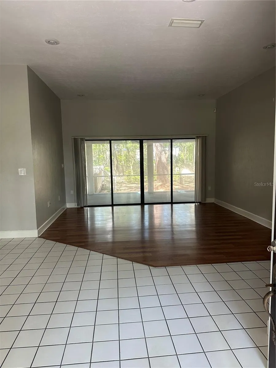 4722 SW 88TH DRIVE Gainesville, FL 32608
