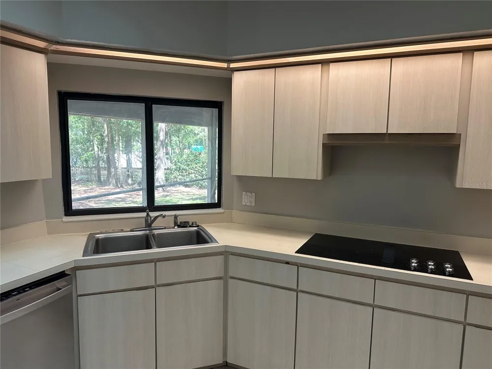 4722 SW 88TH DRIVE Gainesville, FL 32608