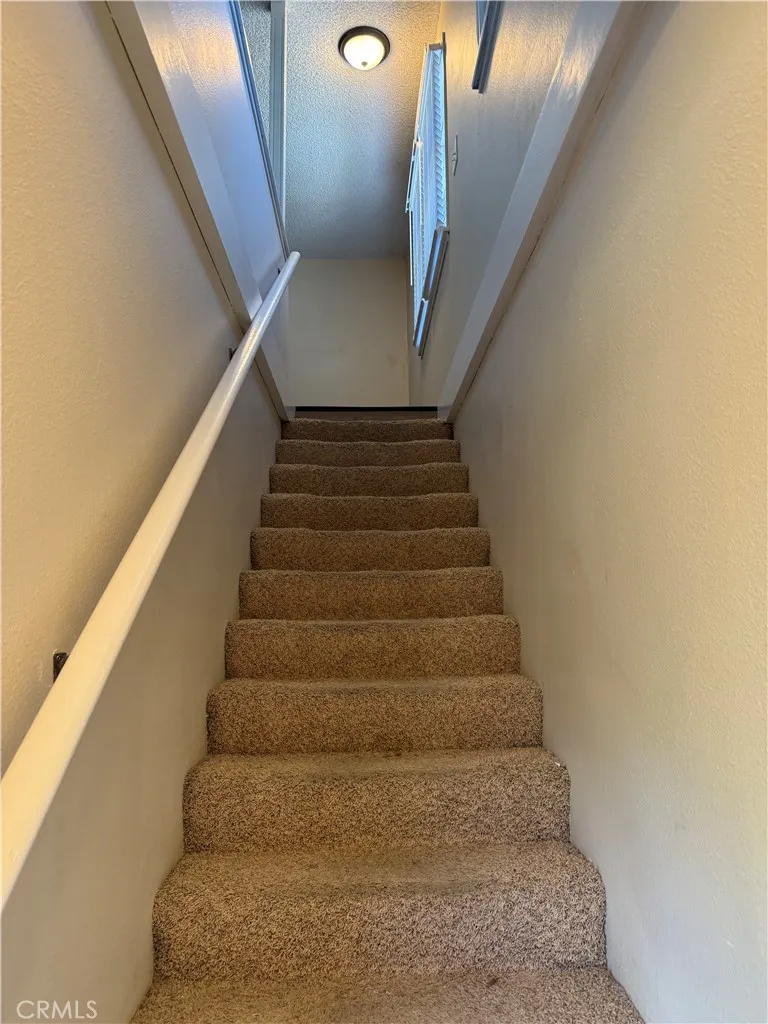 325 N Vermont Glendora, CA 91741