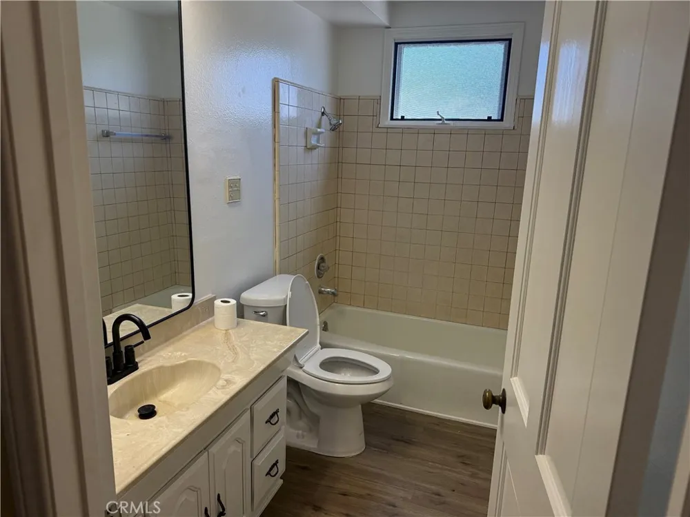 325 N Vermont Glendora, CA 91741