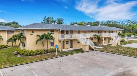 2826 W RAINBOW CIRCLE #2818