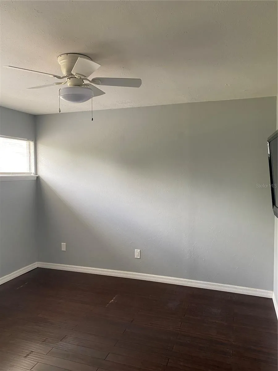 4394 SANDNER DRIVE Sarasota, FL 34243