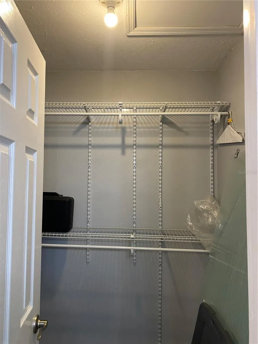 4394 SANDNER DRIVE Sarasota, FL 34243