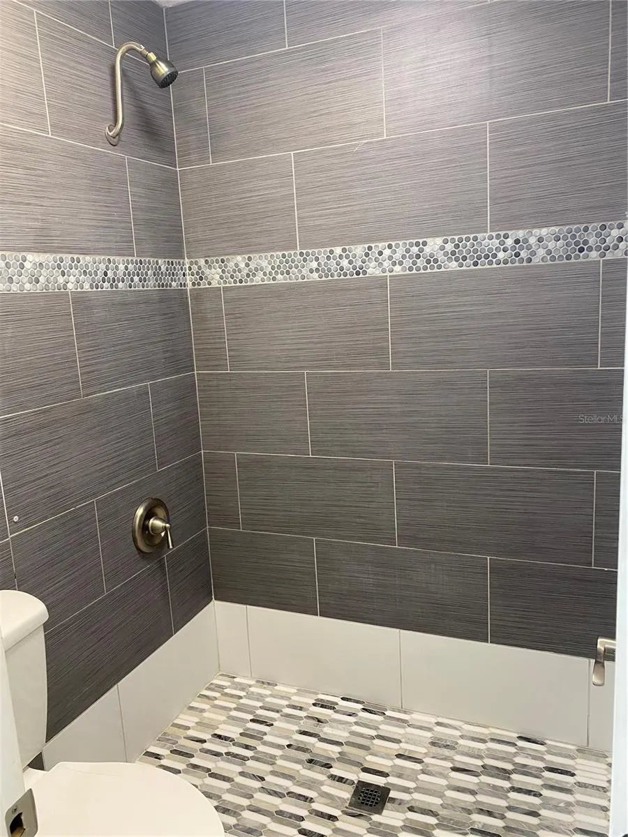 4394 SANDNER DRIVE Sarasota, FL 34243