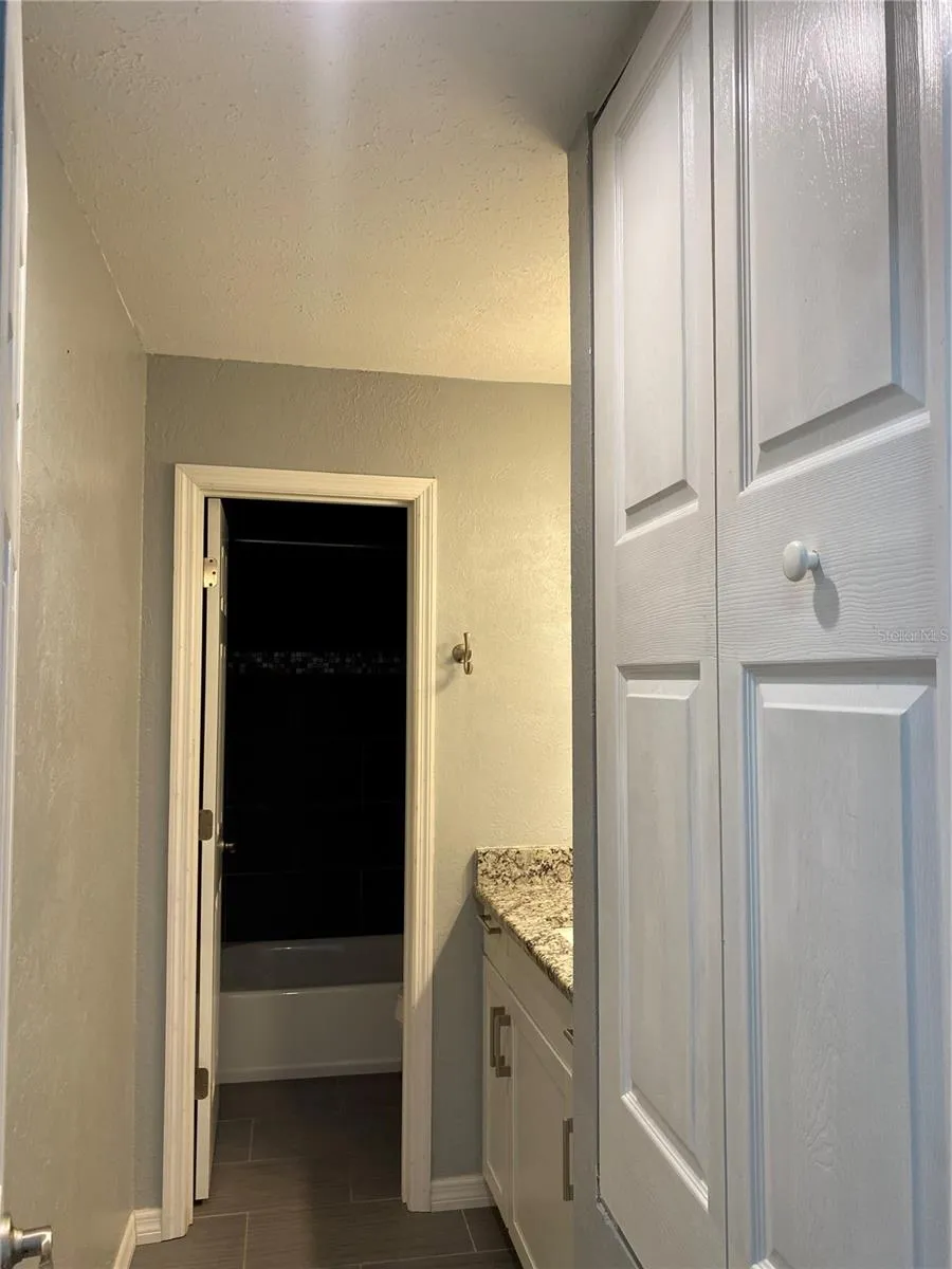 4394 SANDNER DRIVE Sarasota, FL 34243