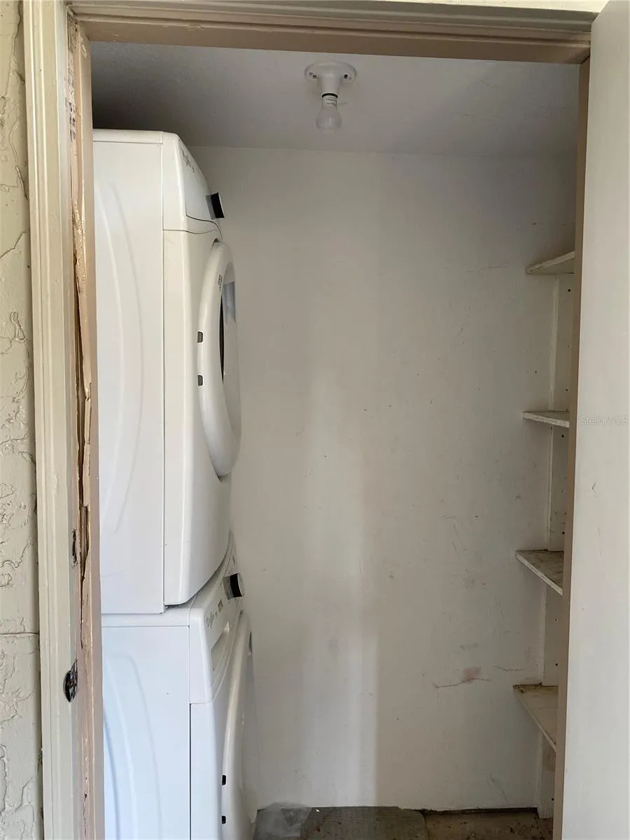 4394 SANDNER DRIVE Sarasota, FL 34243