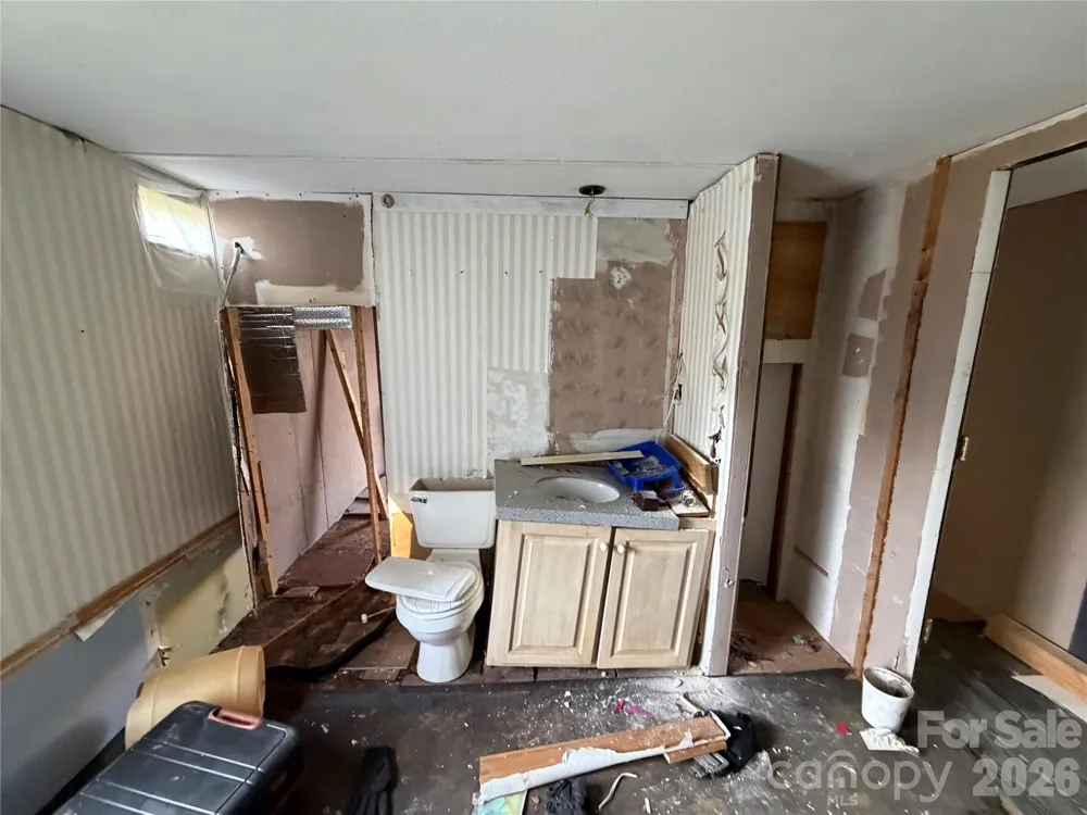 171 Ridley Street Marion, NC 28752