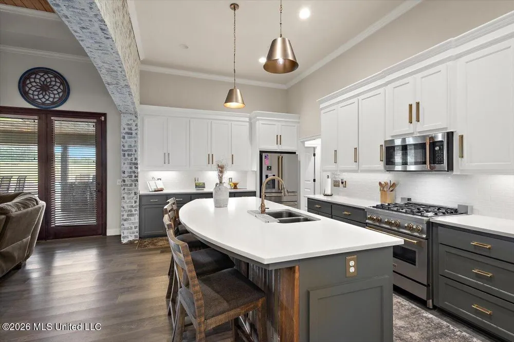 140 Winchester Drive Flora, MS 39071