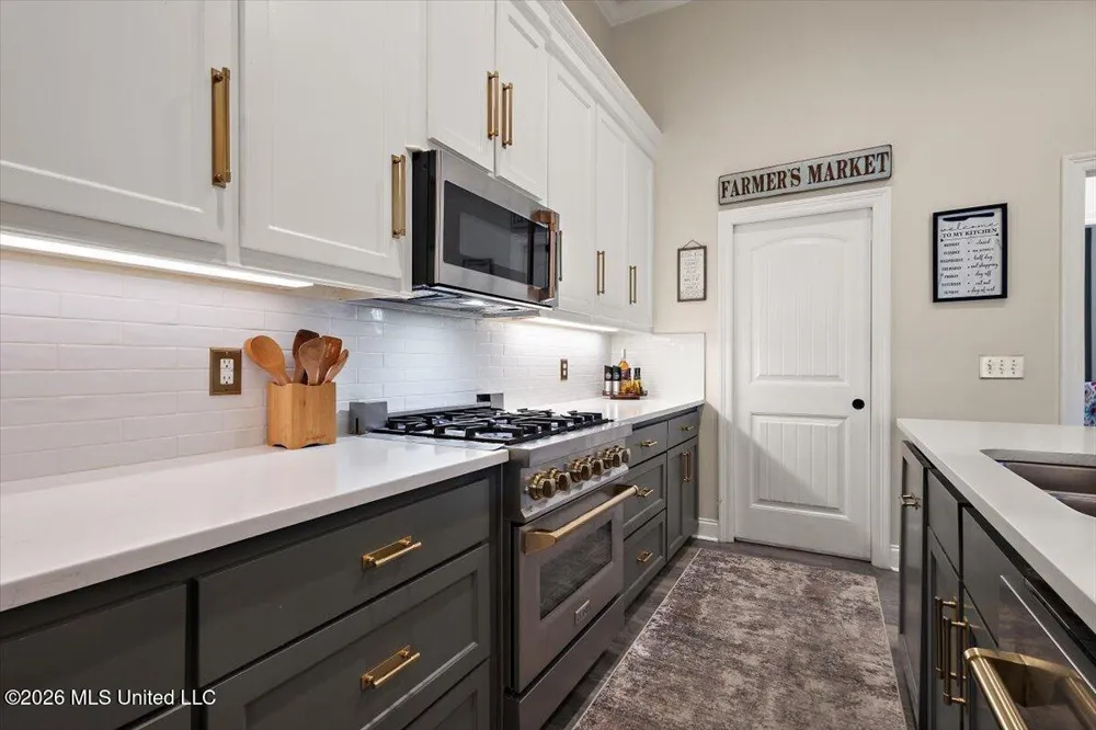 140 Winchester Drive Flora, MS 39071