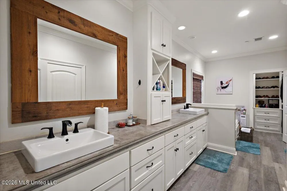 140 Winchester Drive Flora, MS 39071