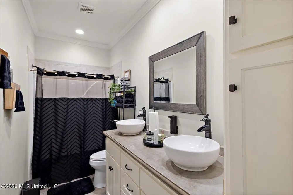 140 Winchester Drive Flora, MS 39071