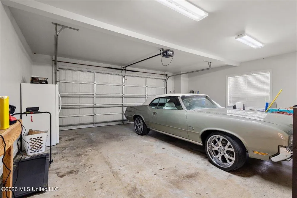 140 Winchester Drive Flora, MS 39071
