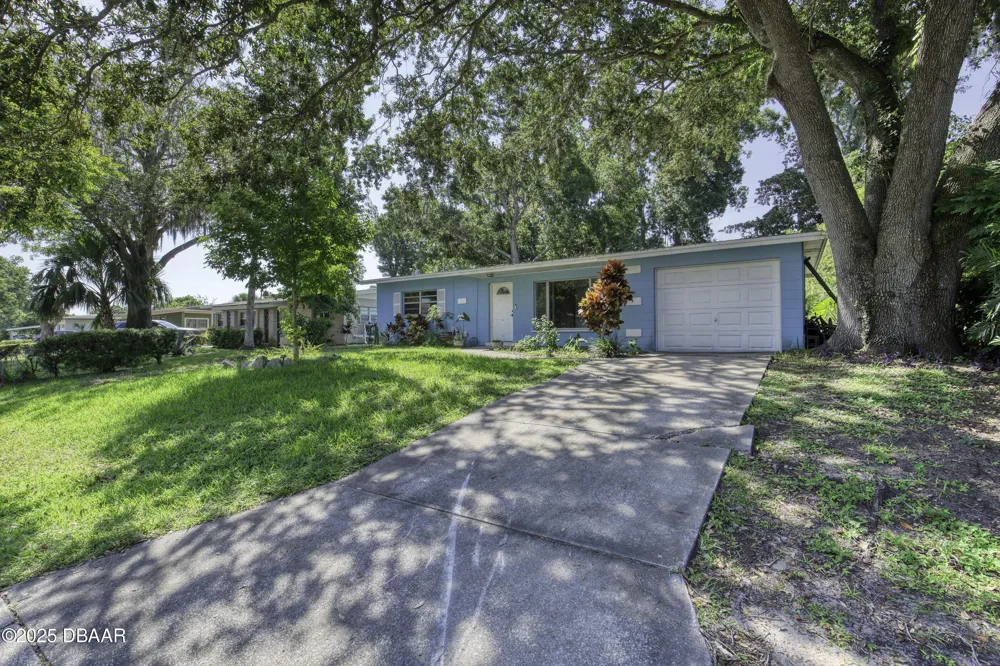 1133 Bradenton Road Daytona Beach, FL 32114