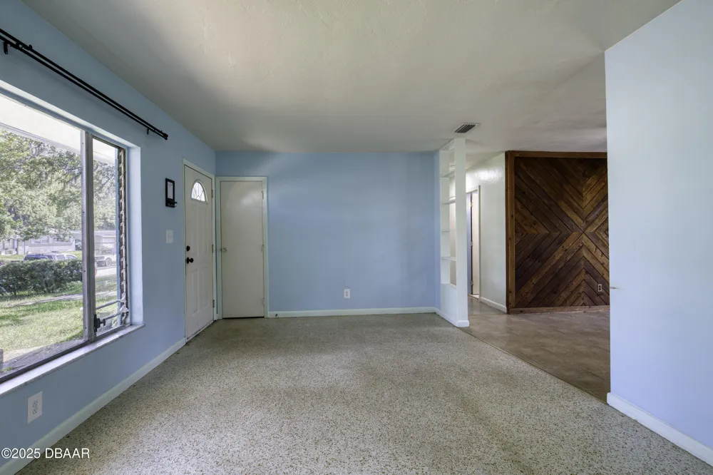 1133 Bradenton Road Daytona Beach, FL 32114