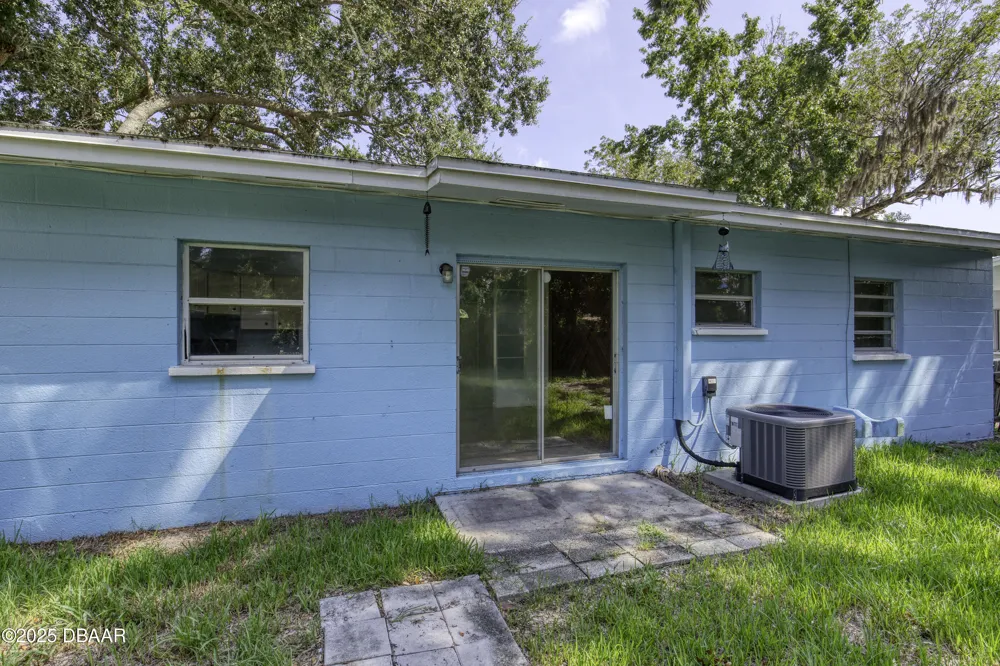 1133 Bradenton Road Daytona Beach, FL 32114
