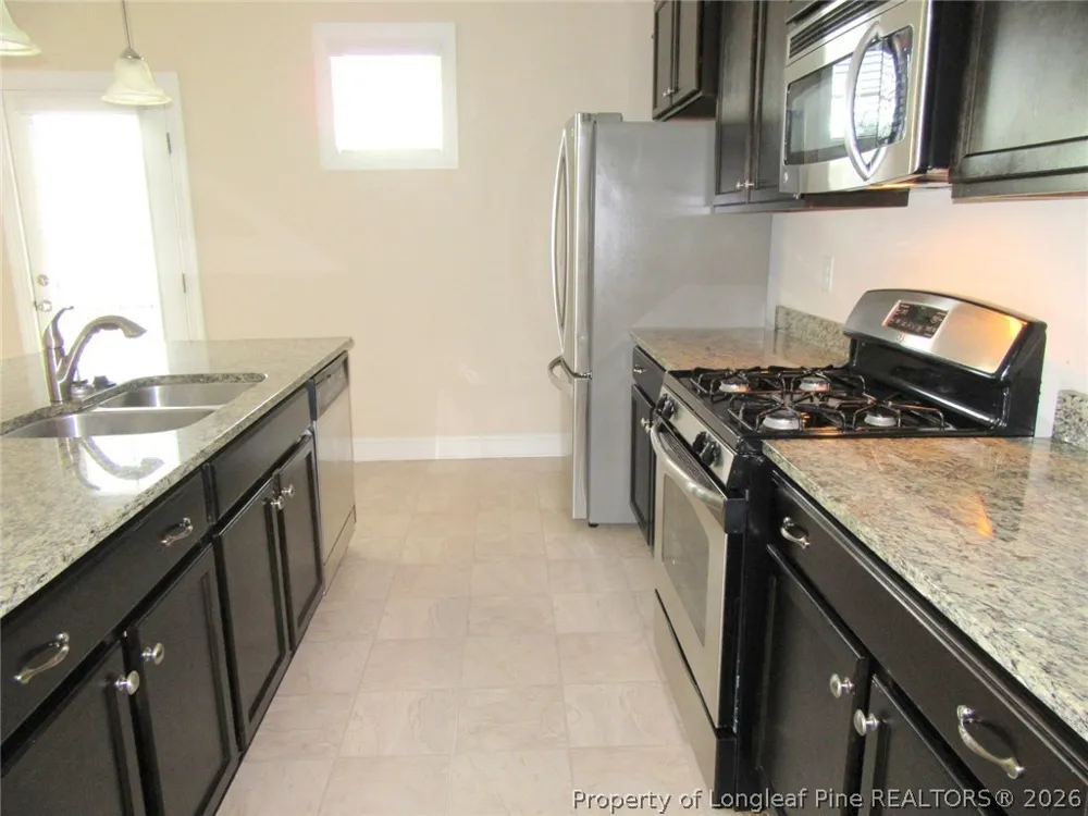 512 Rossendale Drive Hope Mills, NC 28348
