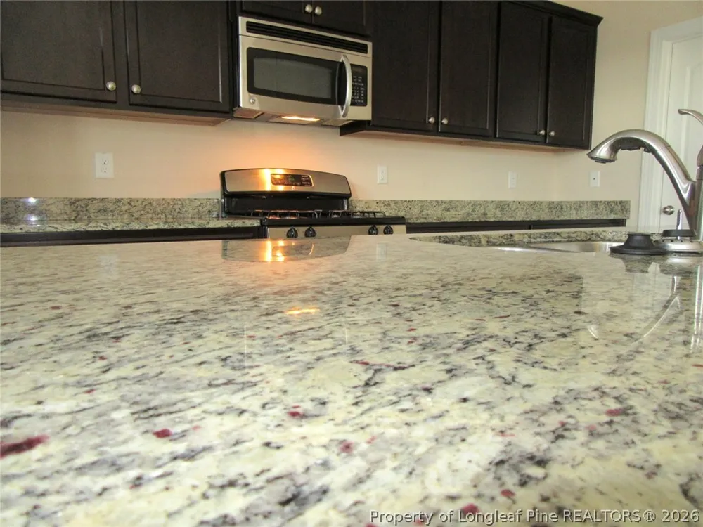 512 Rossendale Drive Hope Mills, NC 28348