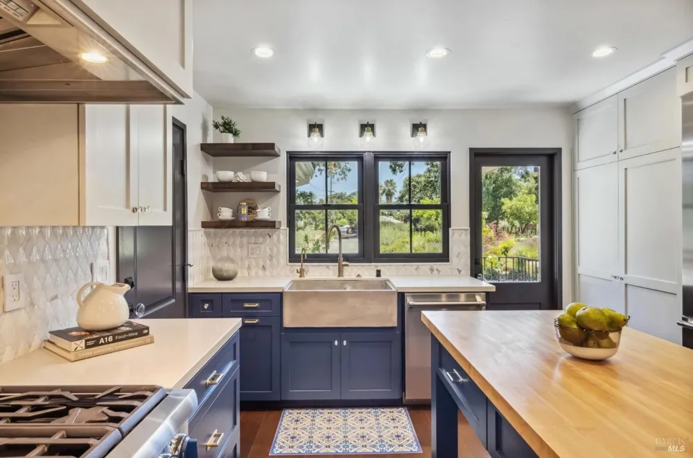 1929 Mora Avenue Calistoga, CA 94515