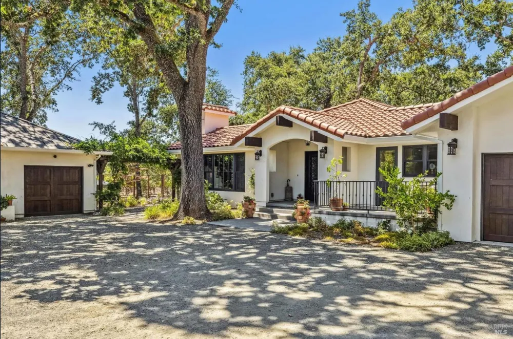 1929 Mora Avenue Calistoga, CA 94515