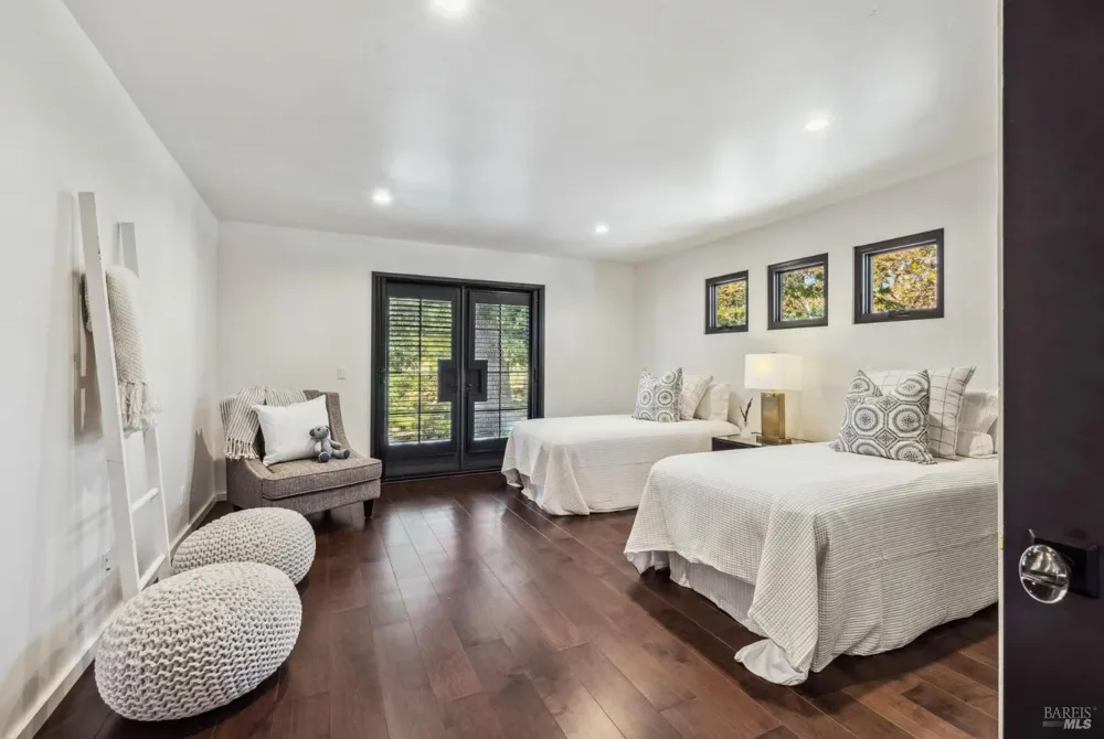 1929 Mora Avenue Calistoga, CA 94515