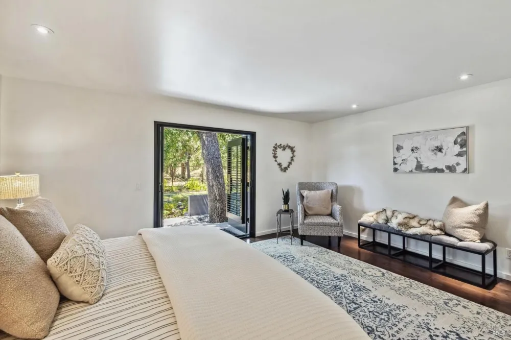 1929 Mora Avenue Calistoga, CA 94515