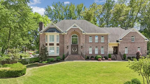 1706 Habersham Way