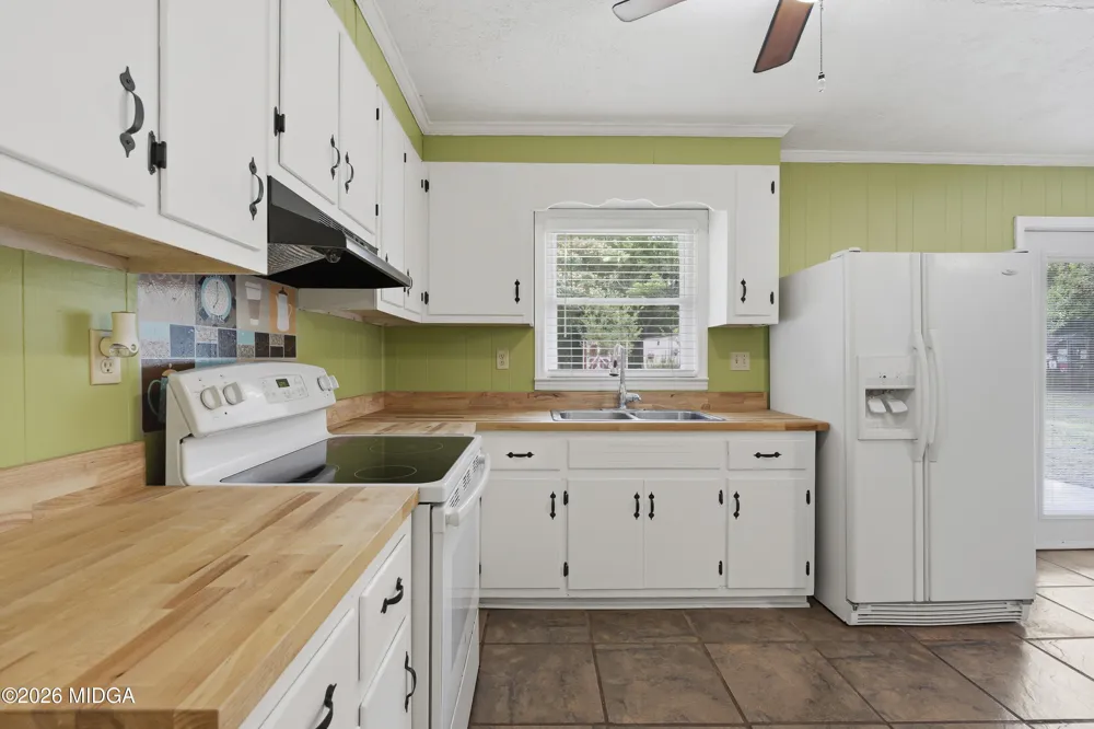 380 Highway 96 Jeffersonville, GA 31044