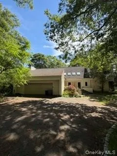 1117 Cedar Ridge Road Oyster Bay, NY 11771