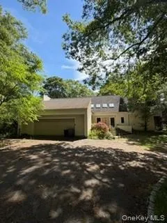 1117 Cedar Ridge Road Oyster Bay, NY 11771
