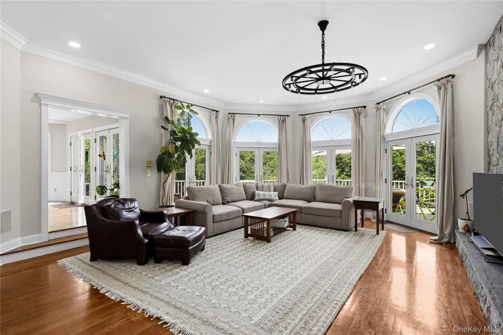 4 Fawn Lane Armonk, NY 10504
