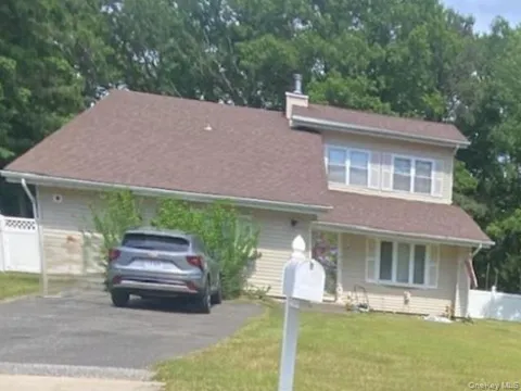 3 Felway Drive