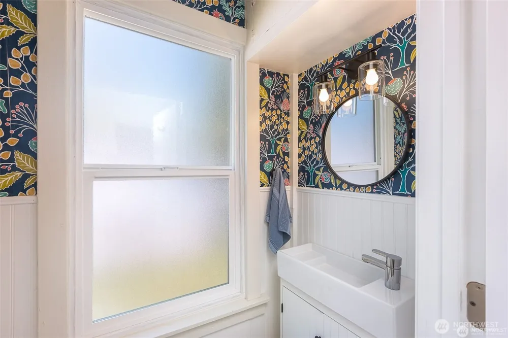 4900 Sequim Dungeness Way Sequim, WA 98382