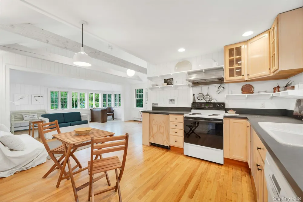 1100 7th Street Greenport, NY 11944