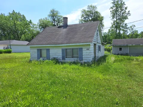 6010 Cannonsburg Road NE